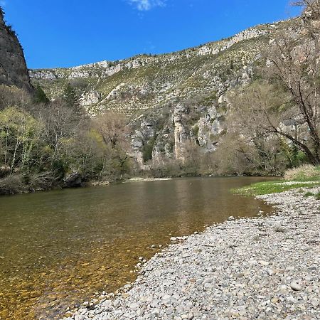 Gorges Du Tarn - Maisonnette A Flanc De Falaise Sainte-Enimie Bagian luar foto